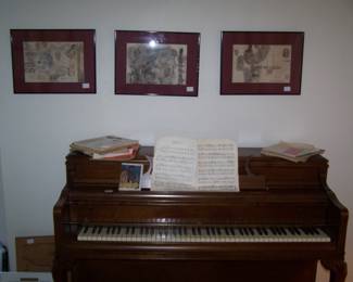 SPINET PIANO & FRAMED PICTURES
