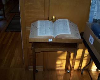 DICTIONARY & STAND