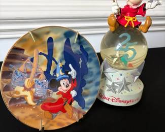 Fantasia Themed Walt Disney Collectors Plate Snow Globe