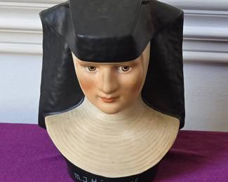 Vintage Goebel Hummel Nun Figurine Bust