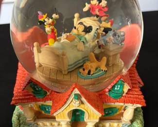 Mickey Mouse Dreams Musical Snow Globe