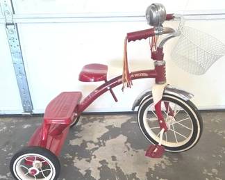 Radio Flyer Classic Dual Deck Tricycle