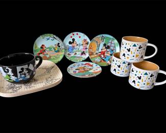 Mickey Minnie Mouse Collectors Plates, Mugs More