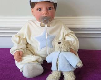 07 A Lee Middleton Original Vinyl Weighted Baby Doll