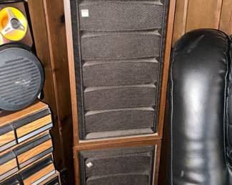 Fisher Speakers