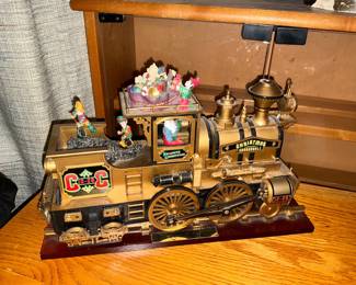 Mr. Christmas Gold Label Cannonball Train