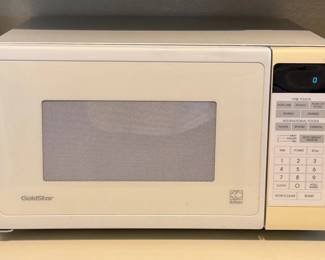 GoldStar Microwave