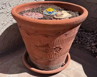 Lg Terracotta Garden Pot