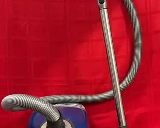 Canister MIELE Vacuum Cleaner