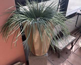 ARTIFICIAL PLANT