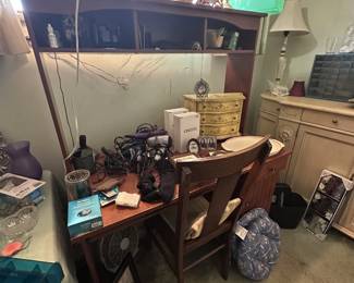 FURNITURE DESK MISC.