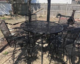 OUTDOOR WROUGHT IRON BAR HEIGHT TABLE 2 CHAIRS