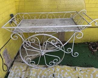 OUTDOOR GARDEN TEA CART