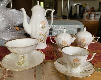 Jiesia tea and snack set, for six, no chips or cracks.