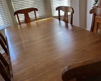 PRESALE BY APPT - STUNNING $500 DINING ROOM TABLE WITH 6 CHAIRS AND A LEAF ALSO MATCHING $250 CHINA CABINET/HUTCH 72" x 44" table plus 2ft leaf...  20 x51 x 80 china cabinet 2pc cabinet