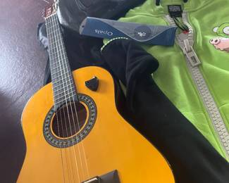 Vircaya guitar..leather Colehann purse, new Invader Zim sweatshirt & island opale necklace (ss)