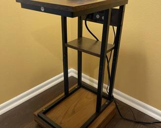 Accent Table with Built-In Electric Plugs