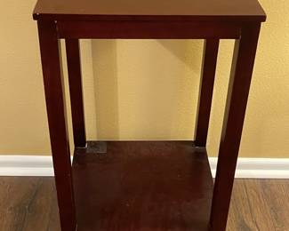Accent Table w/One Shelf