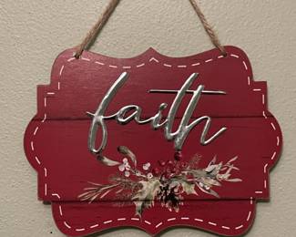 Small Wood Christmas "Faith" Wall Sign