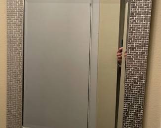 Various Styles of Wall Mirrors