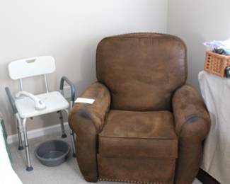 Brown suede recliner, microfiber recliner chair, suede armchair, plush recliner, soft fabric recliner, upholstered recliner chair, oversized recliner, comfortable lounge chair, cozy seating, living room recliner, push back recliner, traditional recliner, nailhead trim chair Accent chair, reading chair, bedroom chair, den furniture, family room seating Medical equipment, bedside commode, shower chair, mobility aid chair, elderly care equipment, handicap accessible items Storage basket, woven basket, home organization, bedroom storage Estate sale furniture, household items, mixed lot, home furnishings