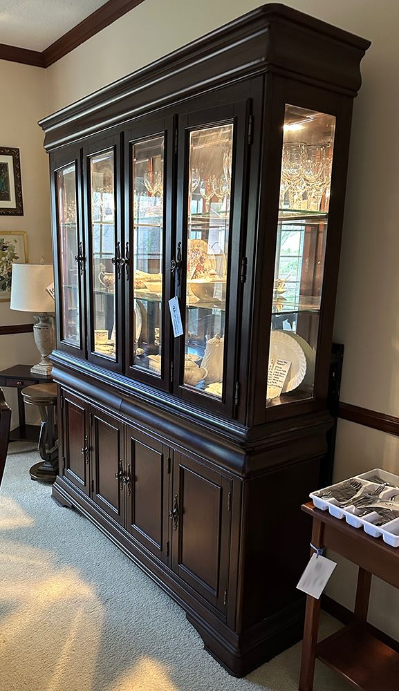 Haverty's Lighted China Cabinet 250.00