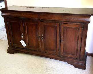 Haverty's Sideboard 100.00