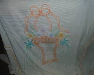 Chinelle Bed spread with flower basket