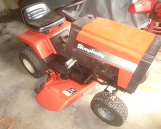 Simplicity lawn tractor