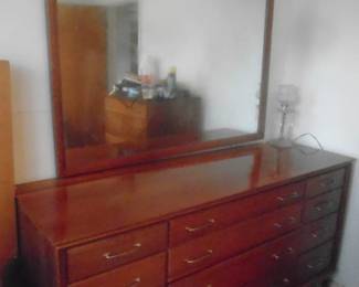 Mid century modern dresser (Statton furniture)