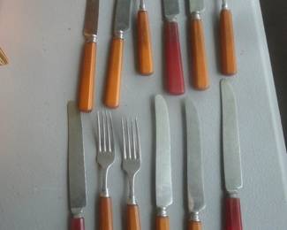 Vintage flatware bekelite (?) handle