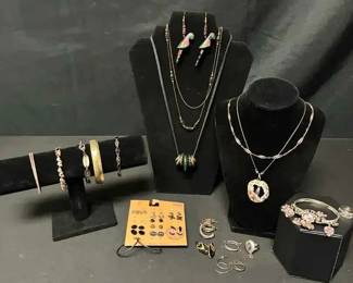 CT271Jewelry  Silver  Black Tones