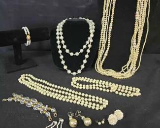 CT266Pearl Like Jewelry