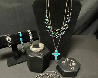 CT275VJewelry  Native American Style