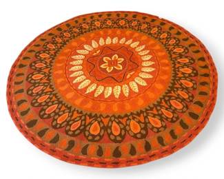 Pier 1 Imports 8ft Decorative 100  Wool Rug