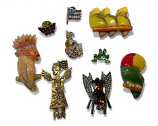 Costume Brooches  Pins