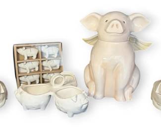 Flying Pig Cookie Jar,  More Pig Decor