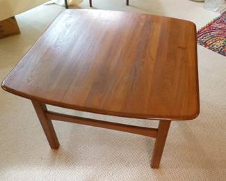 midcentury table excellent condition