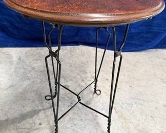Antique Oak ice - cream / parlor table with chairs. 