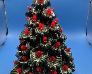 Mini ceramic Christmas tree.