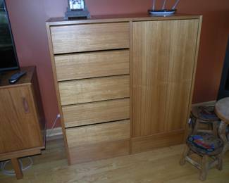 MCM Dresser/Media Cabinet 40x18x42.5