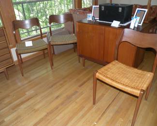 J.L. Moller Chairs x 3 (20.5x17x31.5)