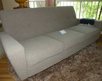 Lind Sofa 79x32x32