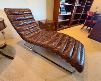 Leather Oviedo Lounge (close)