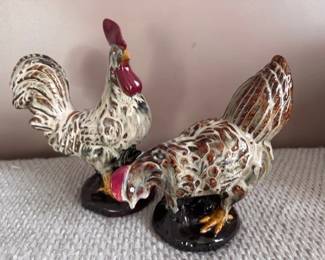 Decor two ceramic roosters