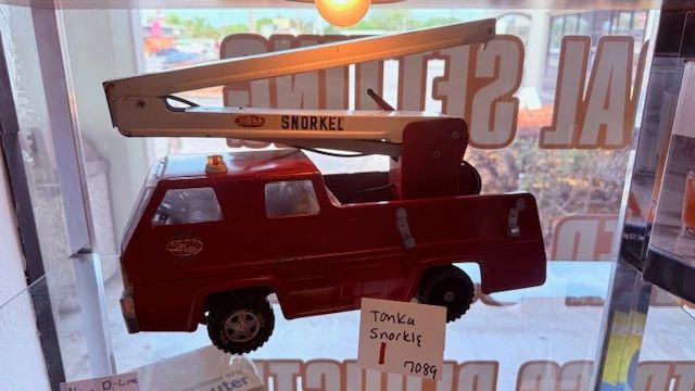Vtg Tonka Snorkel Truck Metal 