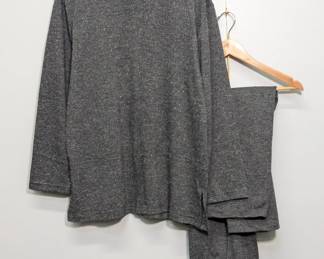 TAG gray knit lounge wear long sleeved top and pants