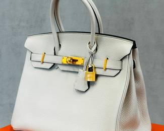 2018 vintage Hermès size 30 Birkin in Togo “Craie” special order “HSS” horseshoe stamp with “Gris” interior – Perma Brass hardware, still has stickers on hardware. Authenticated by Entrupy.