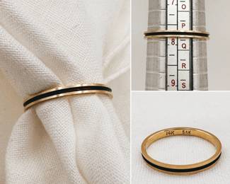 14k yellow gold ring with an incised black accent, size 8-1/4