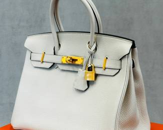 2018 vintage Hermès size 30 Birkin in Togo “Craie” special order “HSS” horseshoe stamp with “Gris” interior – Perma Brass hardware, still has stickers on hardware. Authenticated by Entrupy.
